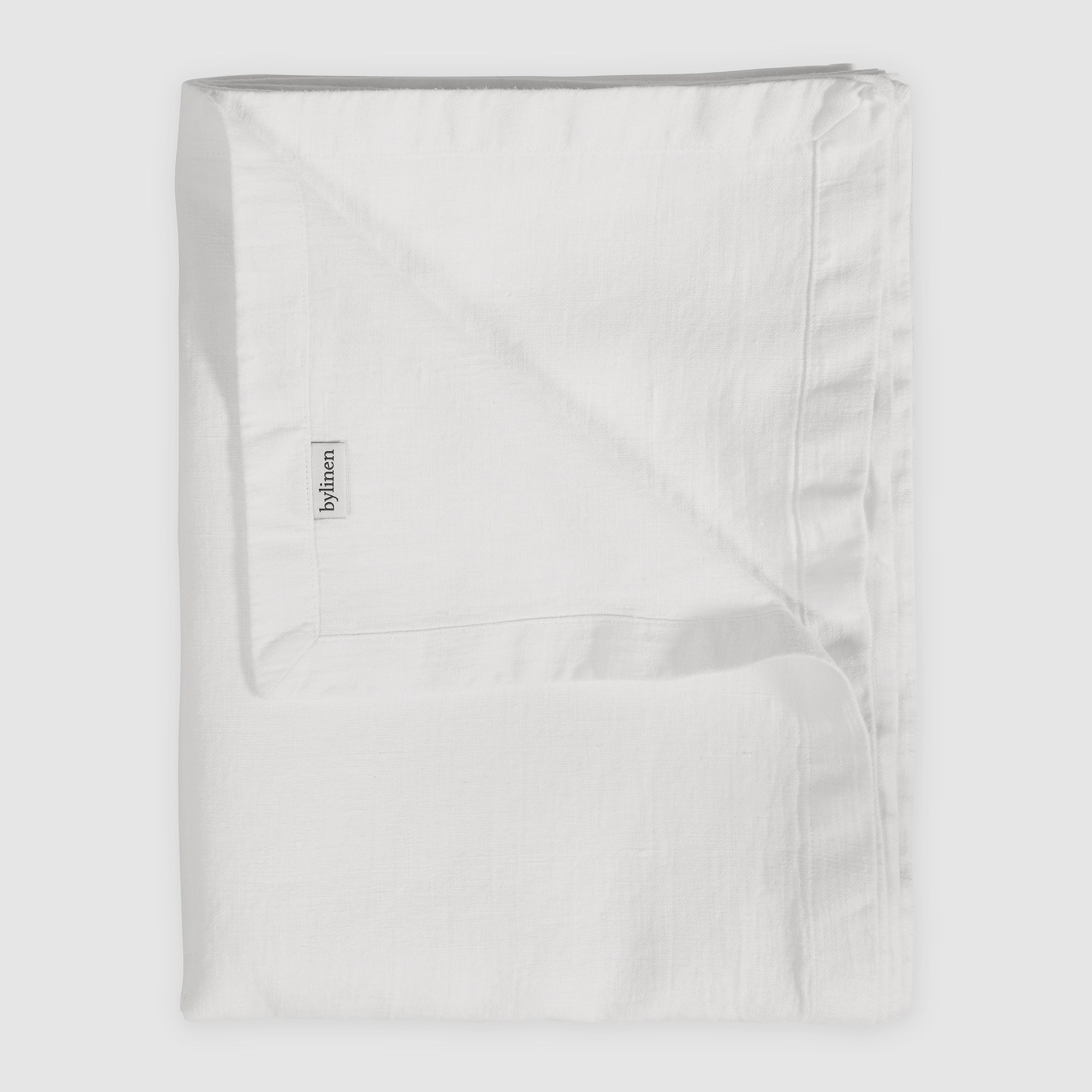 White linen tabelcloth